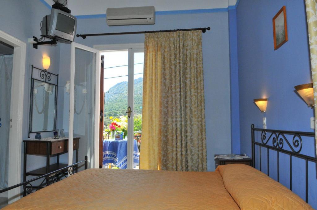 Oasis Hotel Theodoros & Litsa Galaris Agia Marina (Aegina) Exterior foto